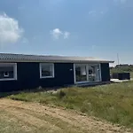 Bera - 250m From The Sea By Interhome Feriehus *